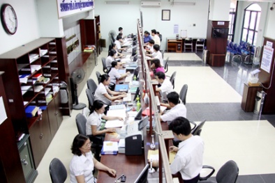 Việt Nam có bao nhiêu công chức, viên chức vào năm 2014 ?